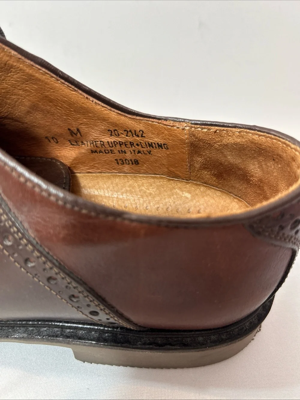 Men's Classic Brown Leather Oxford Shoes with Brogue Detailing Made In Italy Vtg